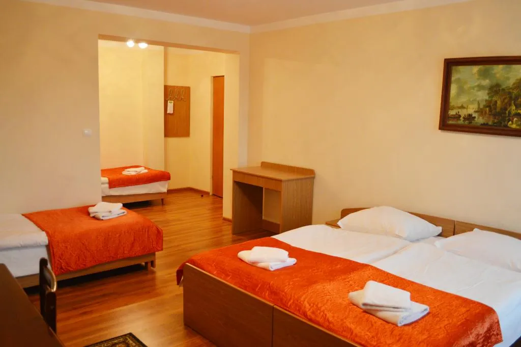 QUADRUPLE STANDARD Room, Monika, Krakow
