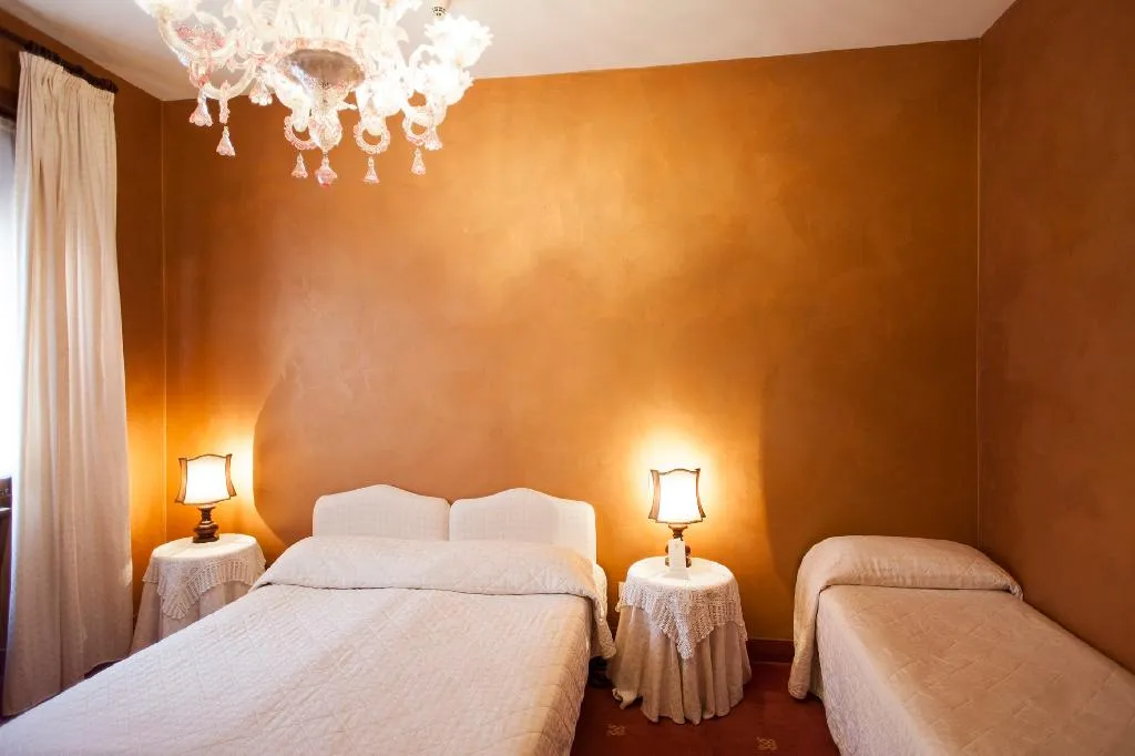 TRIPLE STANDARD Room, Columbia, Rome