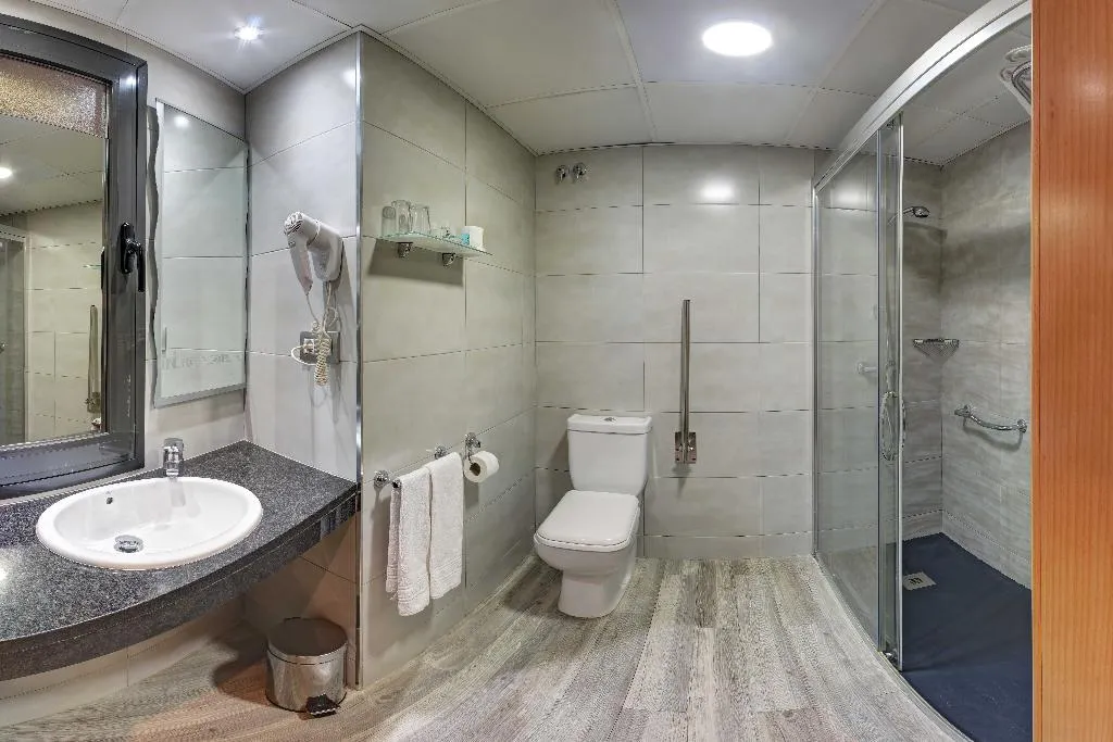 Double or Twin STANDARD Room, Nuevo Triunfo, Barcelona