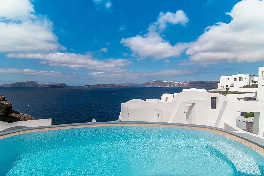SUITE SEA VIEW WITH PRIVATE POOL Room, Grand Ambassador Santorini, Santorini