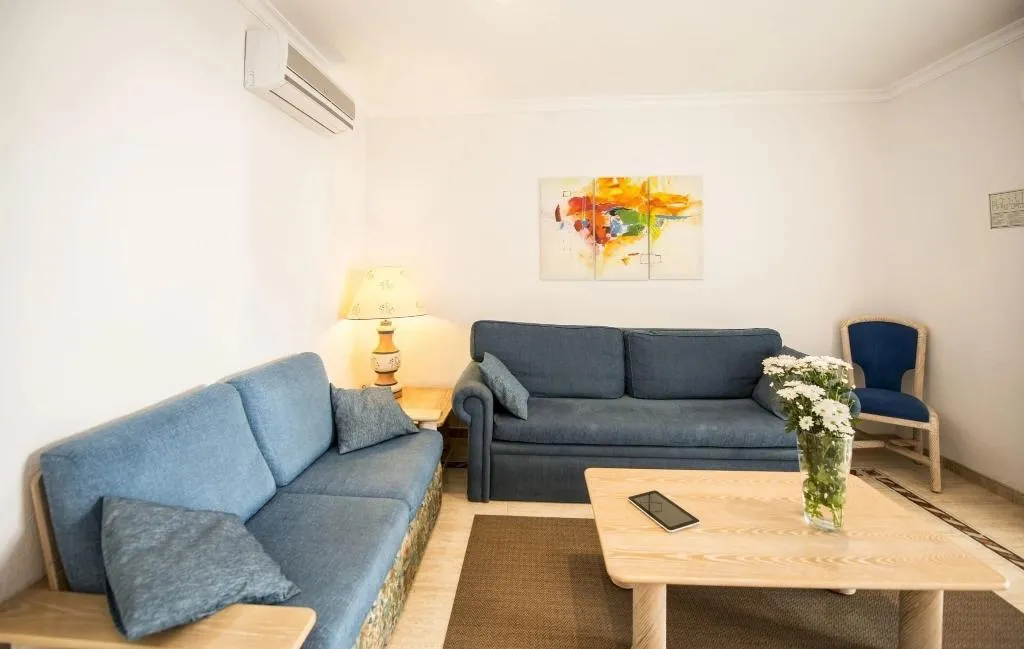 APARTMENT TWO BEDROOMS Room, Ona Village Cala d'Or, Majorca