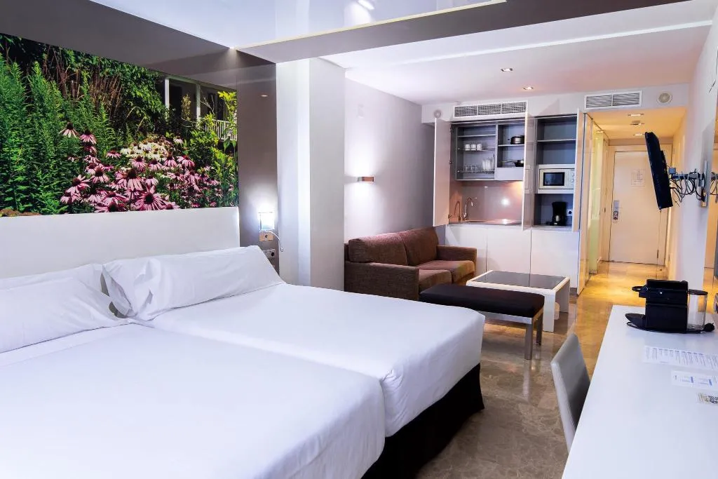 Room, VP Madroño, Madrid