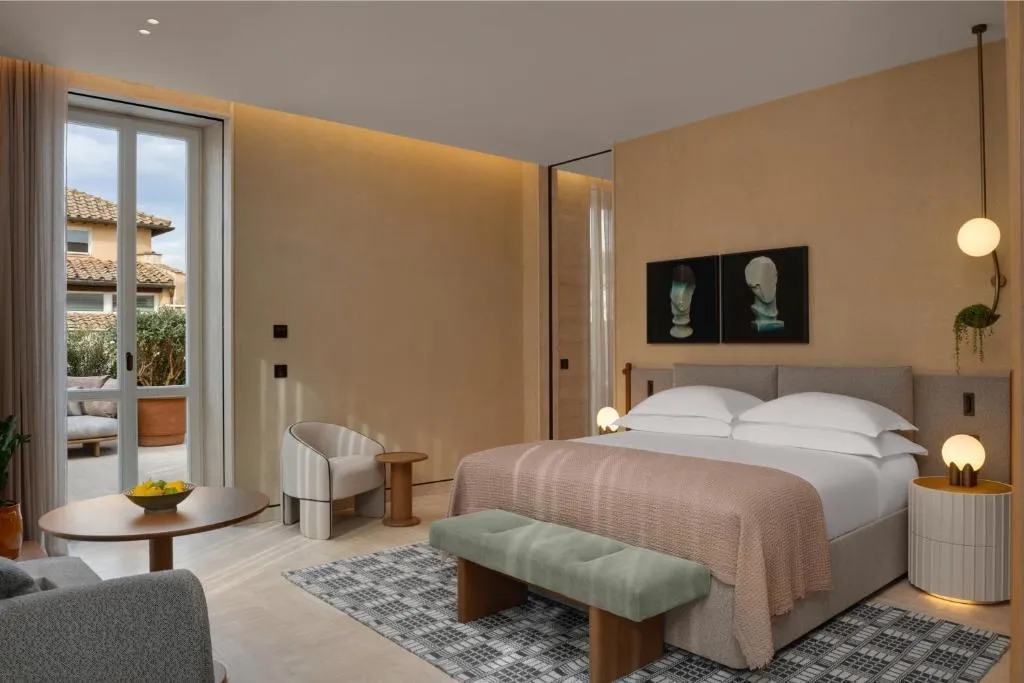 JUNIOR SUITE WITH TERRACE Room, Six Senses Rome, Rome