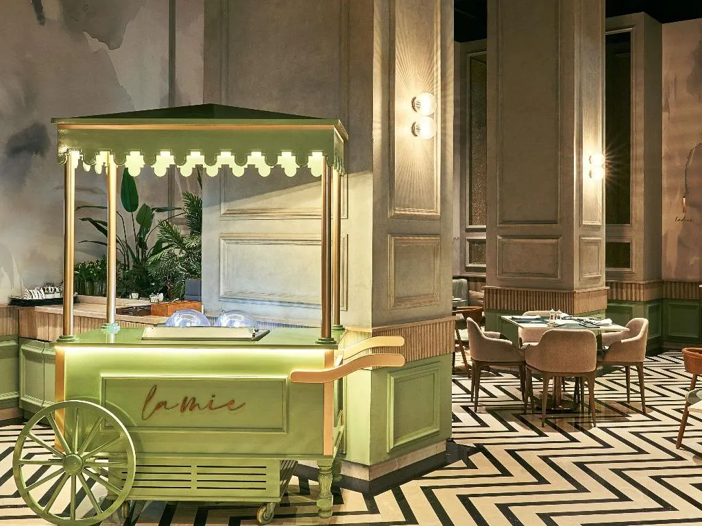 Restaurant, Fairmont Nile City, Cairo