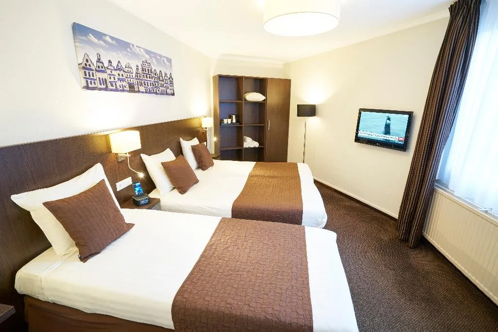 FAMILY ROOM BASIC Room, Hotel Nes, Amsterdam