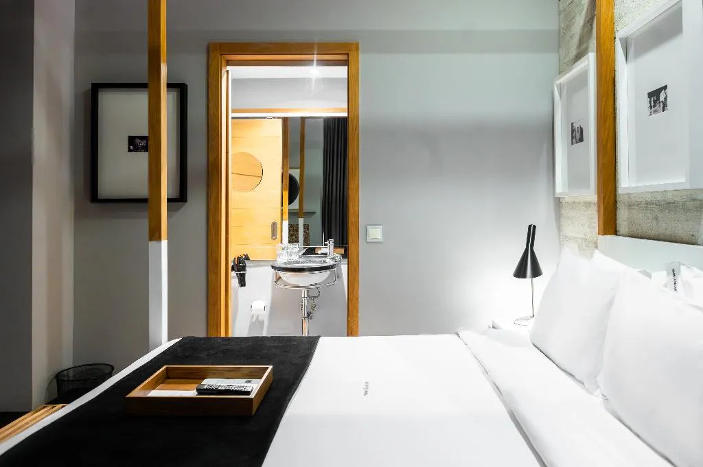 SINGLE SUPERIOR Room, Browns Downtown Hotel, Lisbon