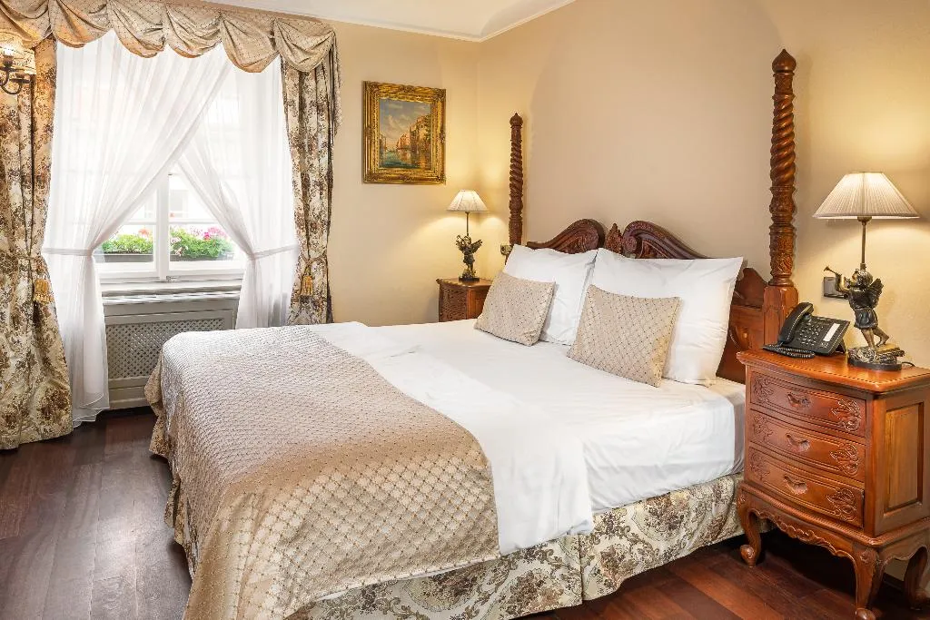 SUITE DELUXE Room, Iron Gate Hotel & Suites Prague by BHG, Prague