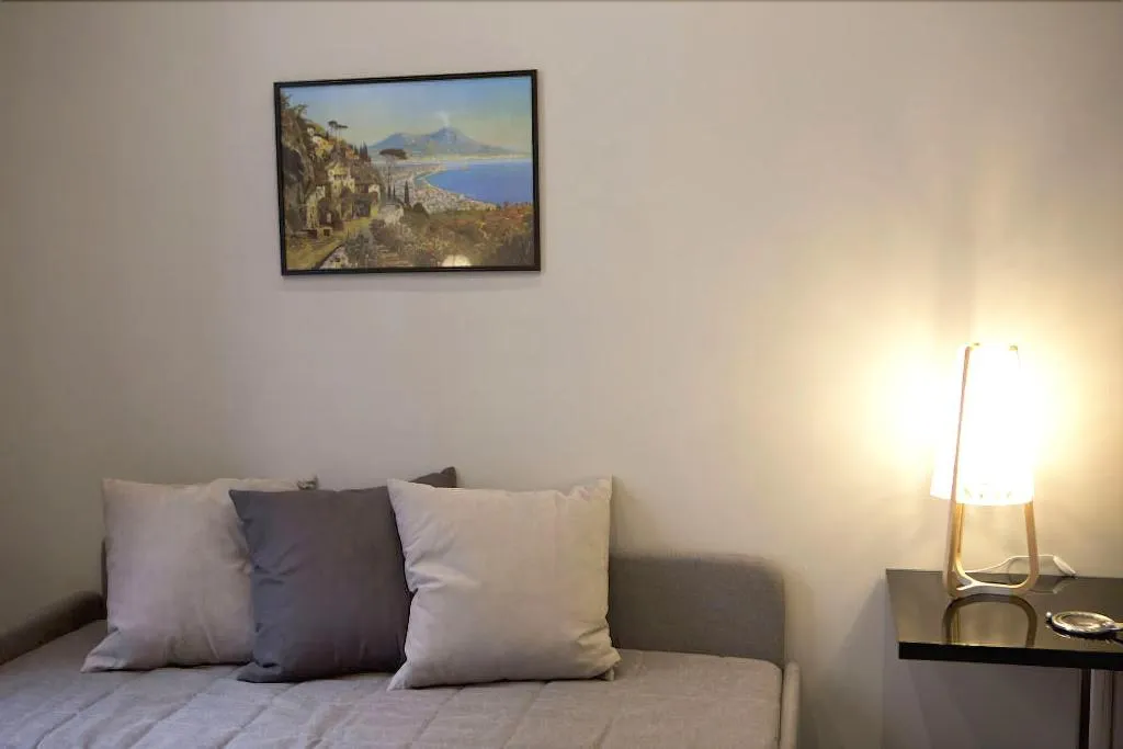 Room, Core Napoli, Naples