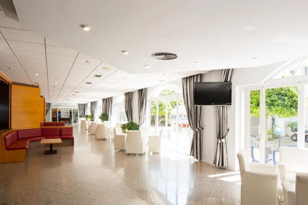 Lobby, Don Juan Tossa, Costa Brava