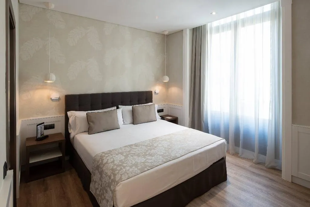 Double or Twin STANDARD Room, Catalonia Puerta del Sol, Madrid