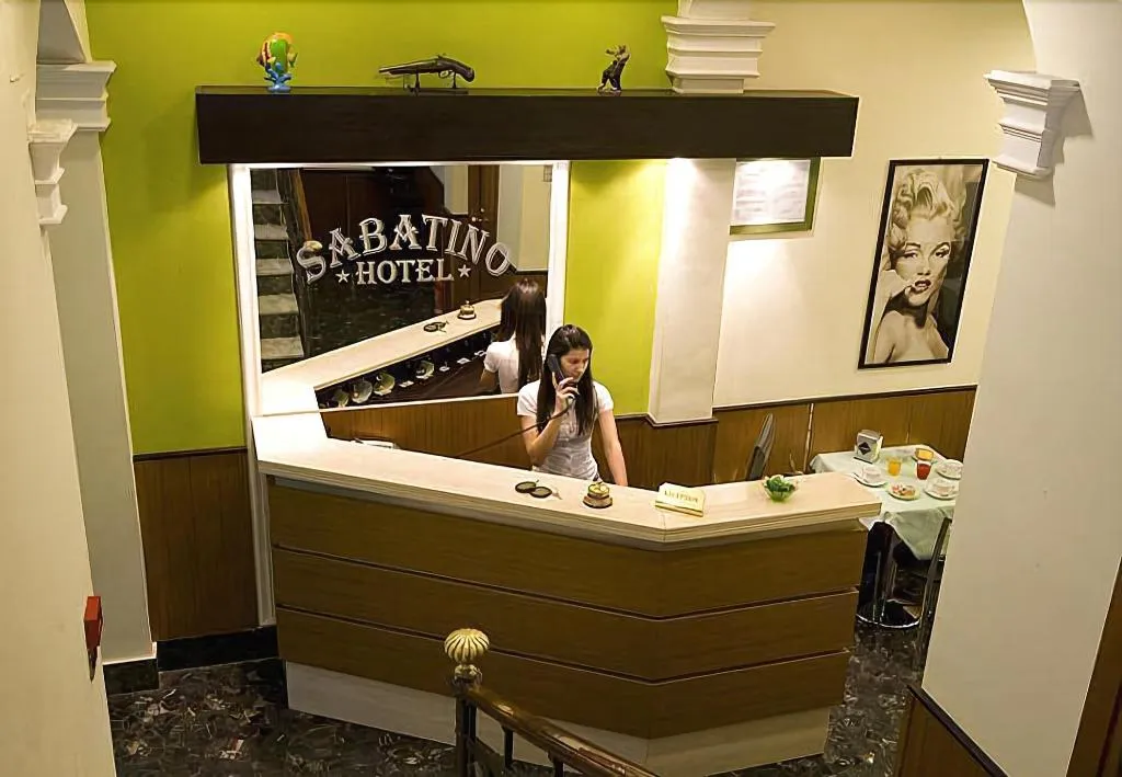 Lobby, Hotel Sabatino, Milan