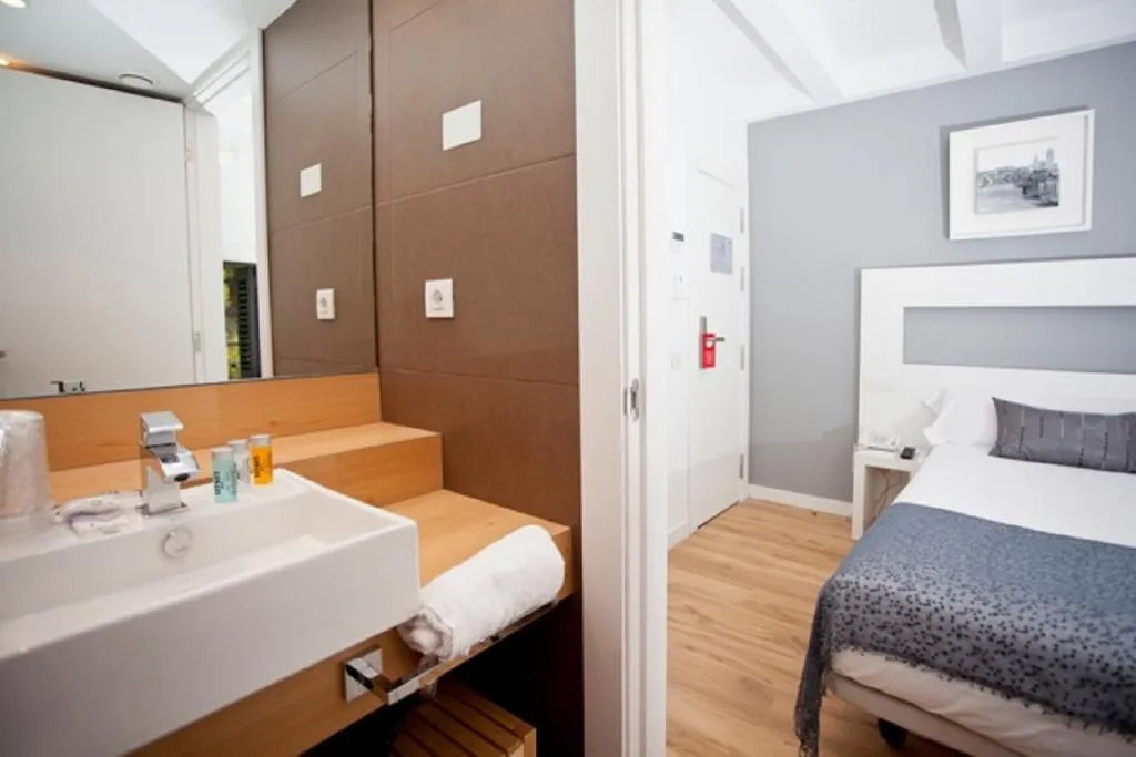 DOUBLE SINGLE USE STANDARD Room, Sitges, Costa Brava
