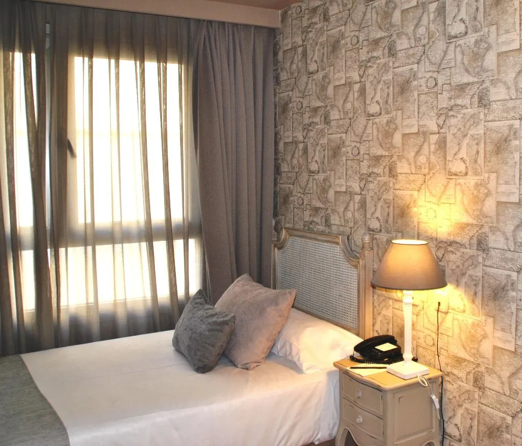 SINGLE STANDARD Room, Vincci Lys, Valencia