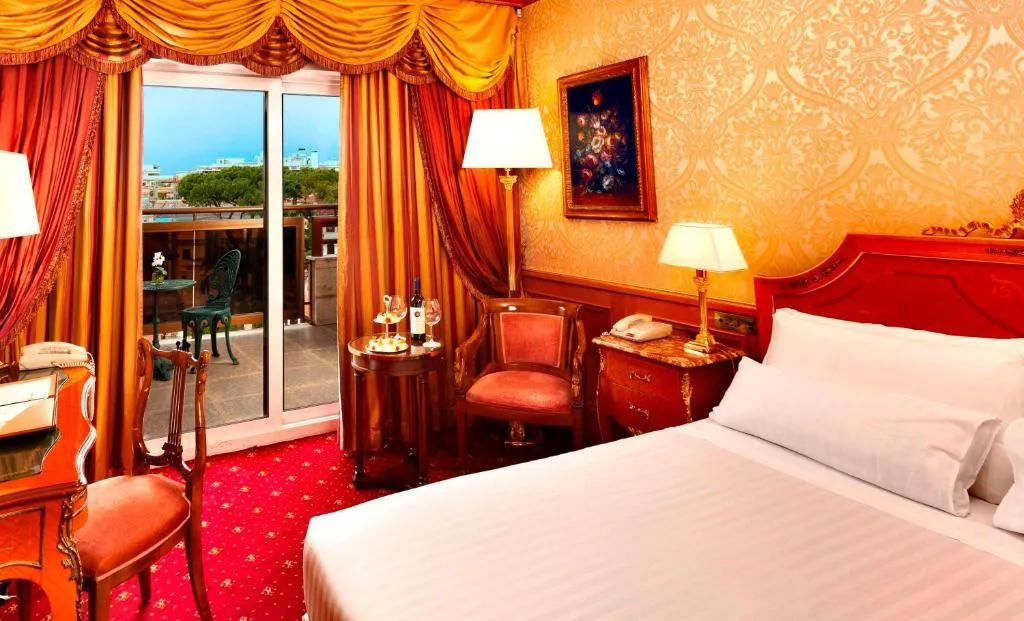 FAMILY ROOM CAPACITY 4 TWO BEDROOMS Room, Parco dei Principi Grand Hotel & Spa, Rome