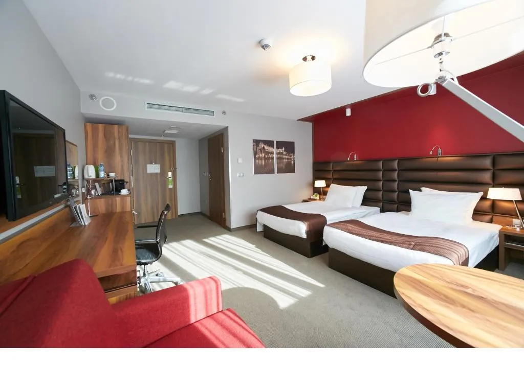 SUITE ONE BEDROOM Room, Holiday Inn Krakow City Centre, Krakow
