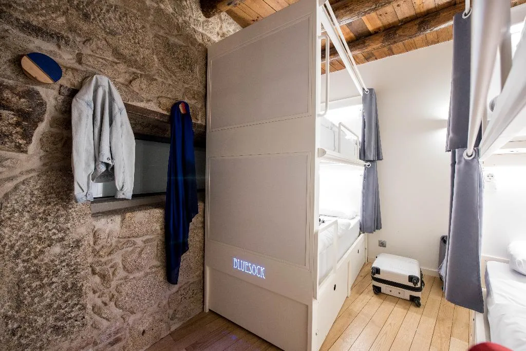 Bed in dormitory CAPACITY 4 ONE BEDROOM Room, Bluesock Hostels Porto, Porto