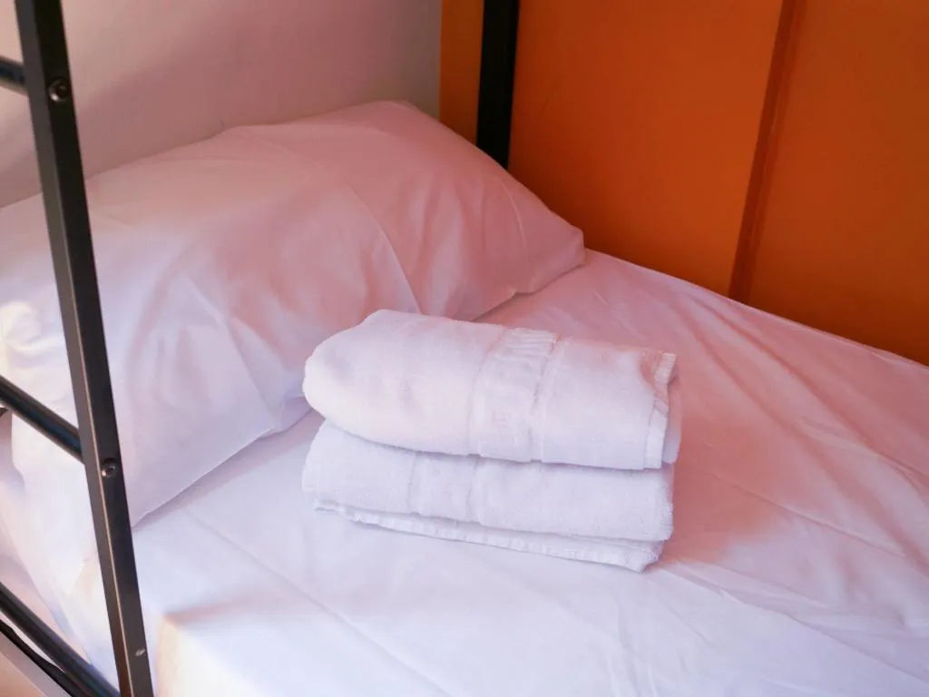 Room, Urban Hostel, Madrid