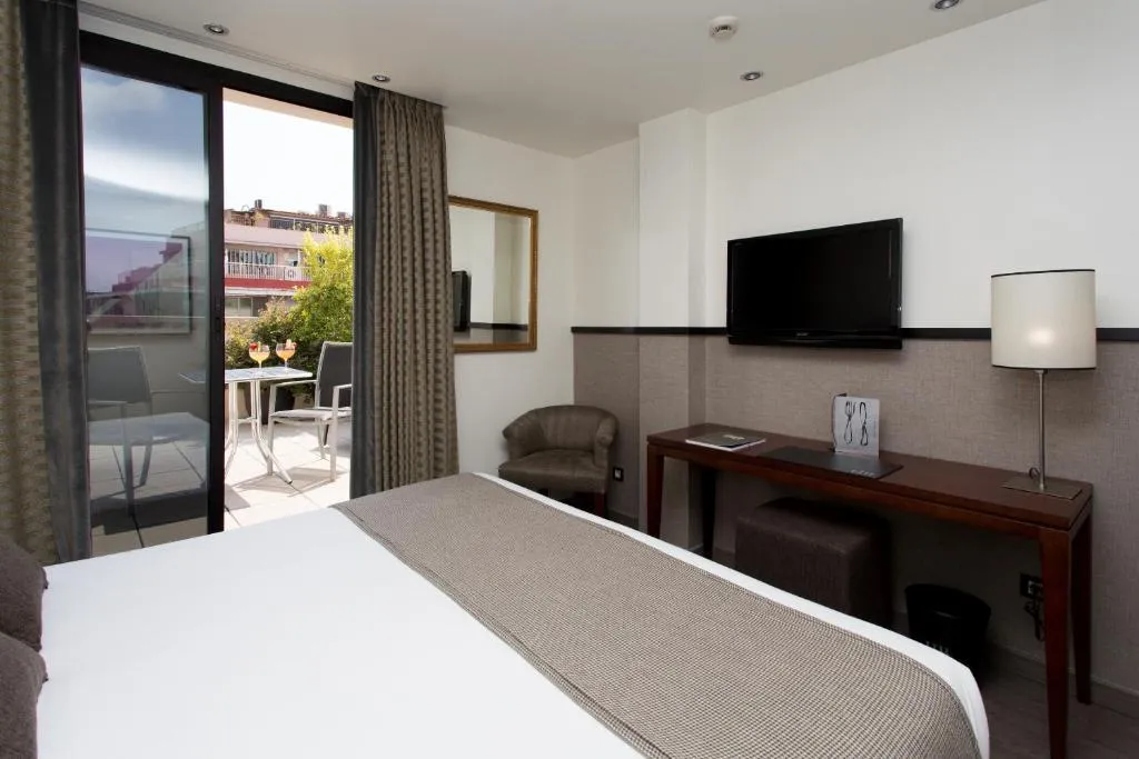 DOUBLE SINGLE USE SUPERIOR WITH TERRACE Room, Hotel Balmoral, Barcelona