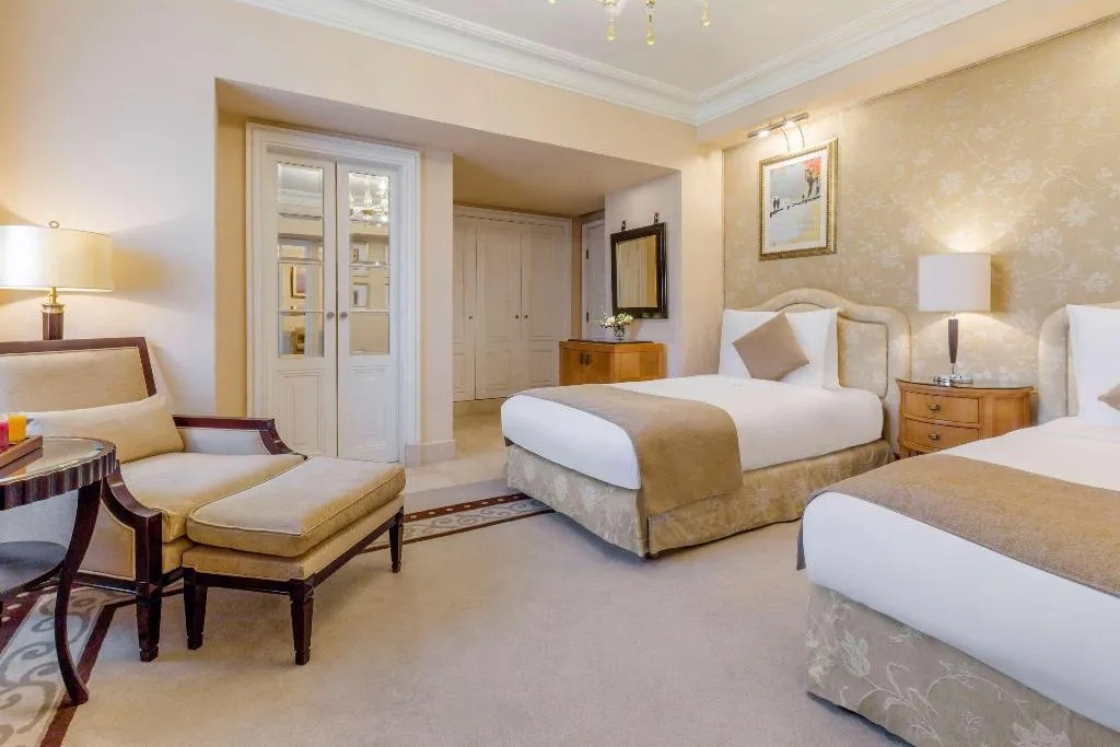 JUNIOR SUITE STANDARD Room, Kempinski Nile Hotel Garden City Cairo, Cairo