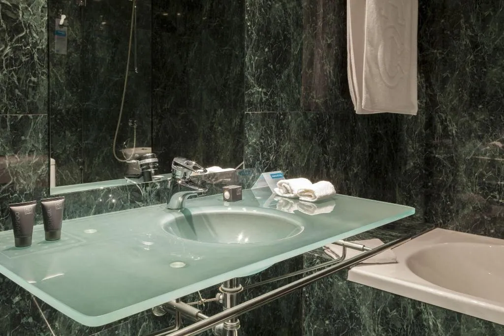 DOUBLE NON SMOKING Room, AC Madrid Aravaca, Madrid
