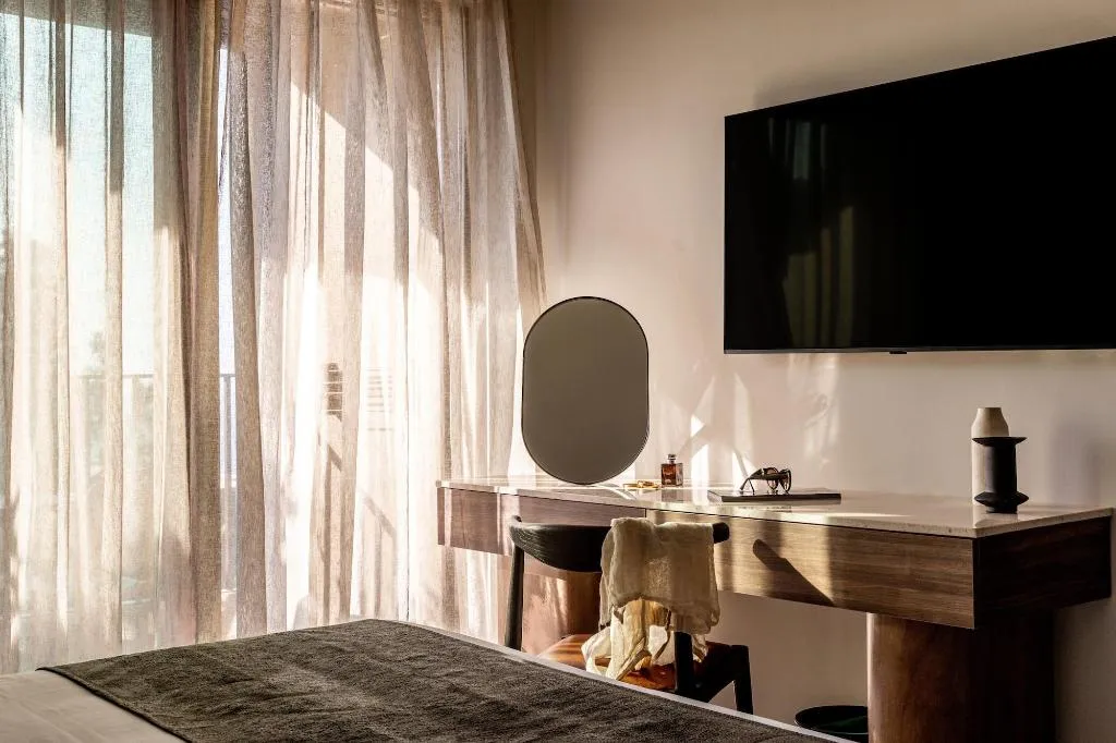 Room, Elios Hill - Sun Kissed Happiness, Crete
