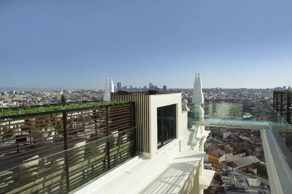 Terrace, Hotel Riu Plaza España, Madrid