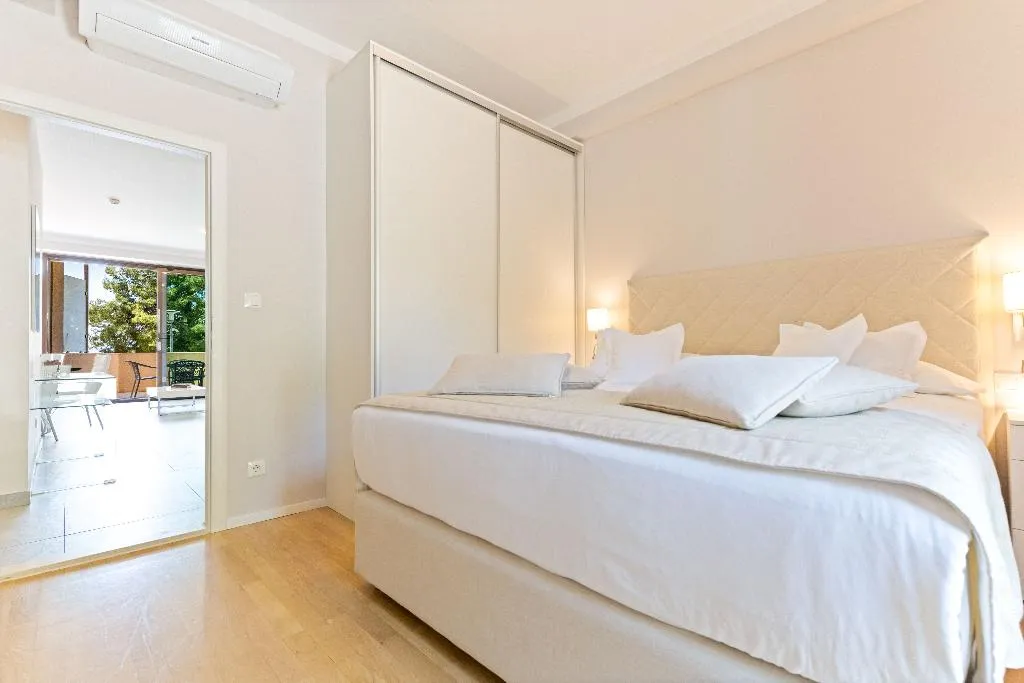 APARTMENT TWO BEDROOMS ONE BATHROOM Room, The Residence, Split