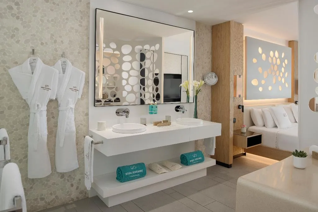 JUNIOR SUITE OCEAN FRONT Room, Royal Hideaway Corales Beach - Adults only, Tenerife