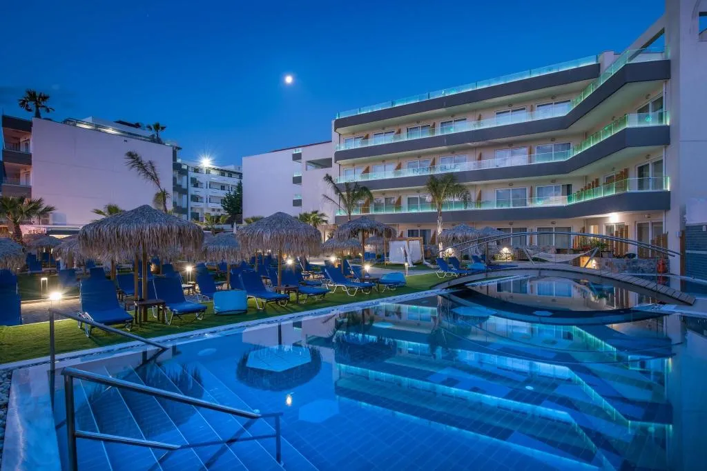 Pool, Infinity Blue, Crete