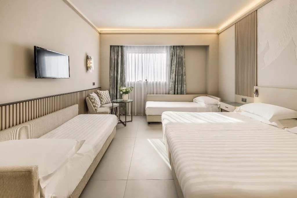 QUADRUPLE CAPACITY 4 Room, Abacus Hotel, Milan