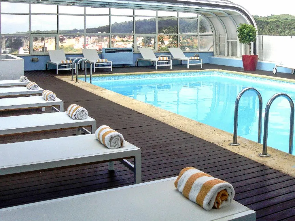Pool, Mercure Lisboa Hotel, Lisbon