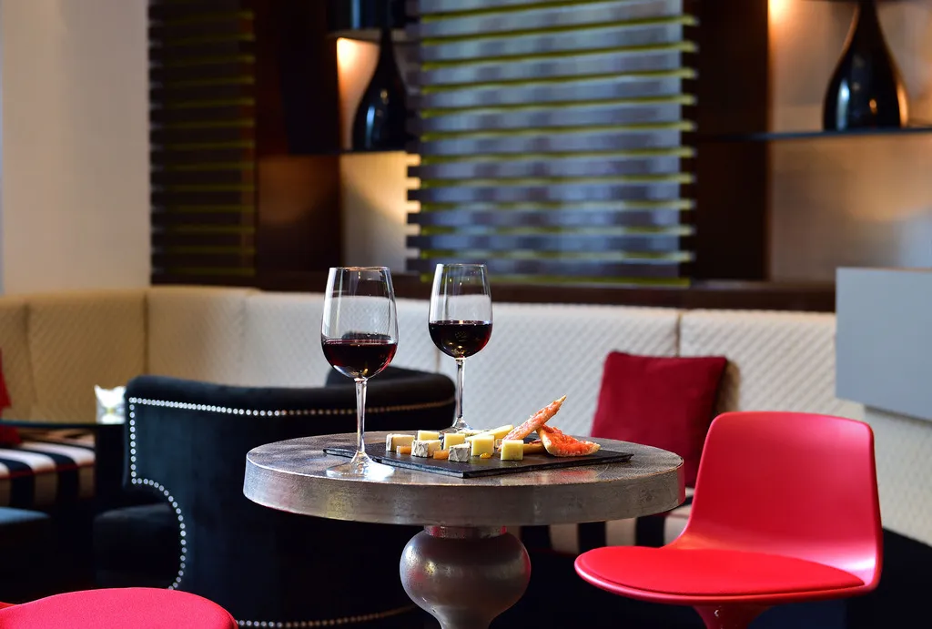 Bar, Pestana Arena Barcelona Boutique Hotel, Barcelona