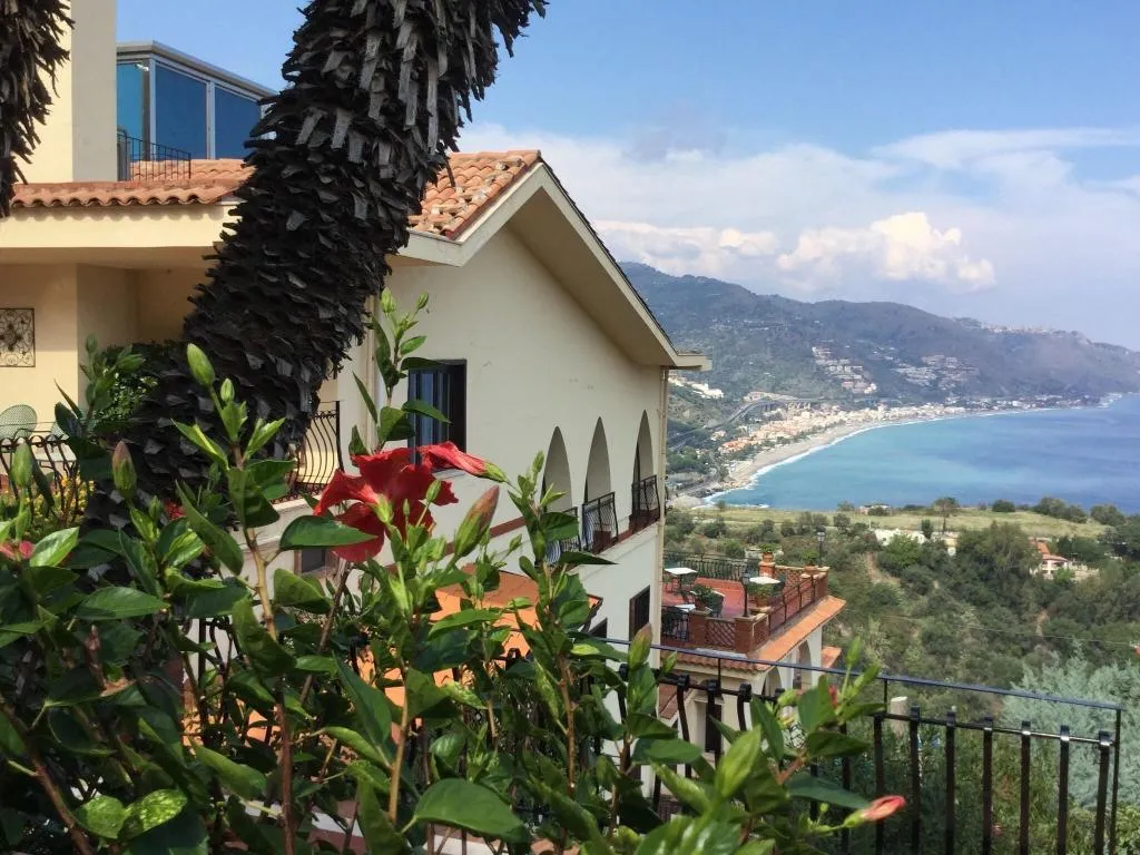 General view, Sirius, Taormina