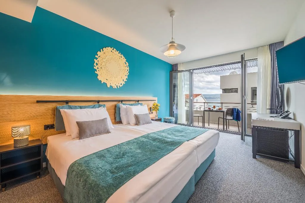 JUNIOR SUITE STANDARD Room, Hotel Nestos, Split