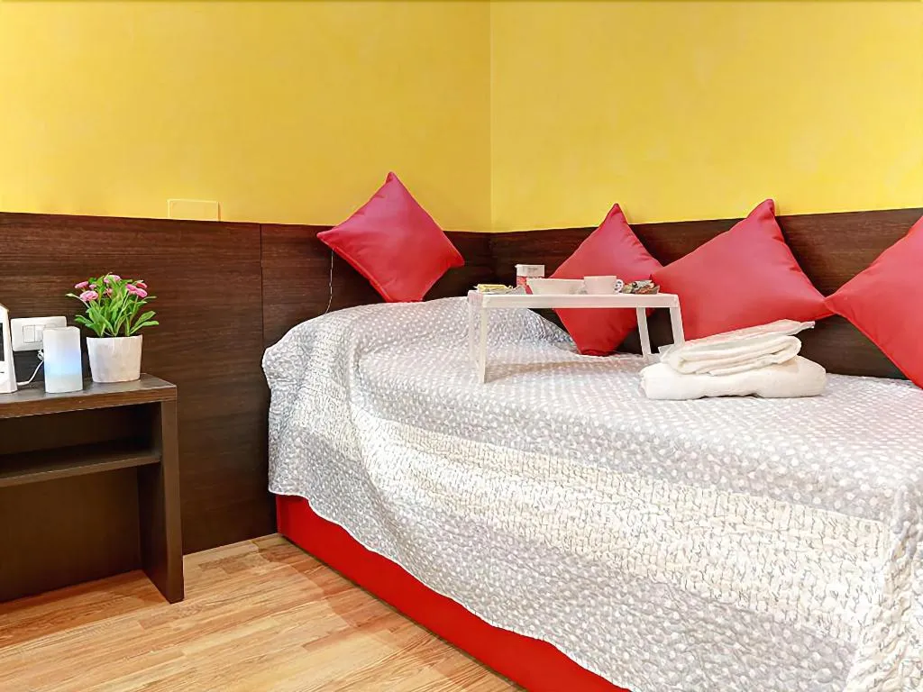 Room, Termini Suites, Naples