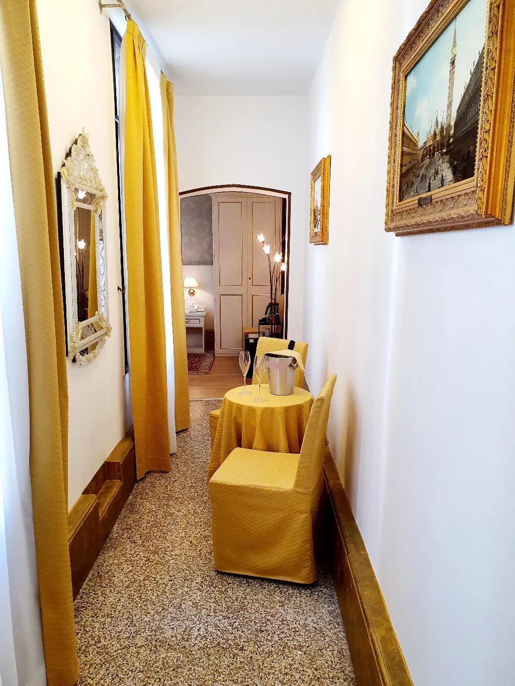 DOUBLE WITH VIEWS Room, Corte dei Greci, Venice