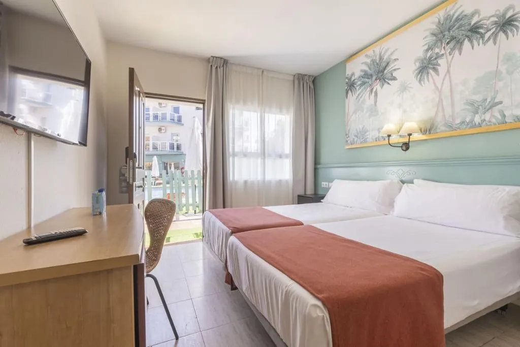 Double or Twin STANDARD Room, Moon Dreams Fuengirola, Costa Del Sol