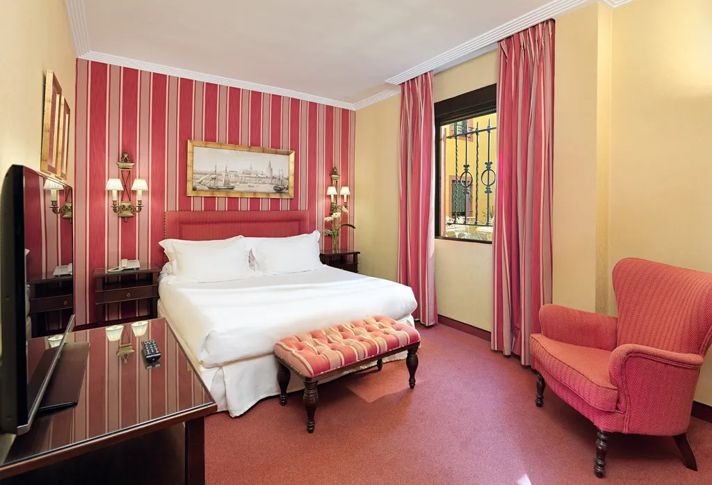 SUITE STANDARD Room, H10 Corregidor Boutique Hotel, Seville