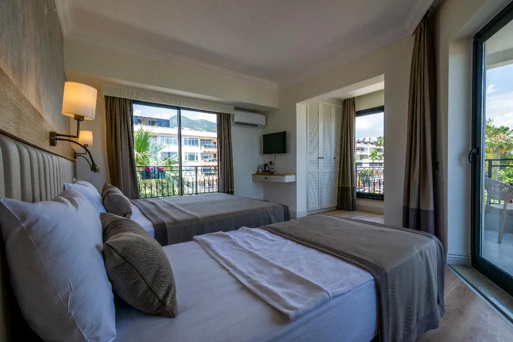 TRIPLE PREMIUM SUPERIOR Room, De Manor Boutique Adult Only +16  Age, Antalya
