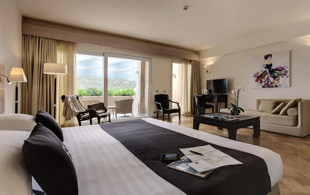 Room, L'Ea Bianca Luxury Resort, Olbia