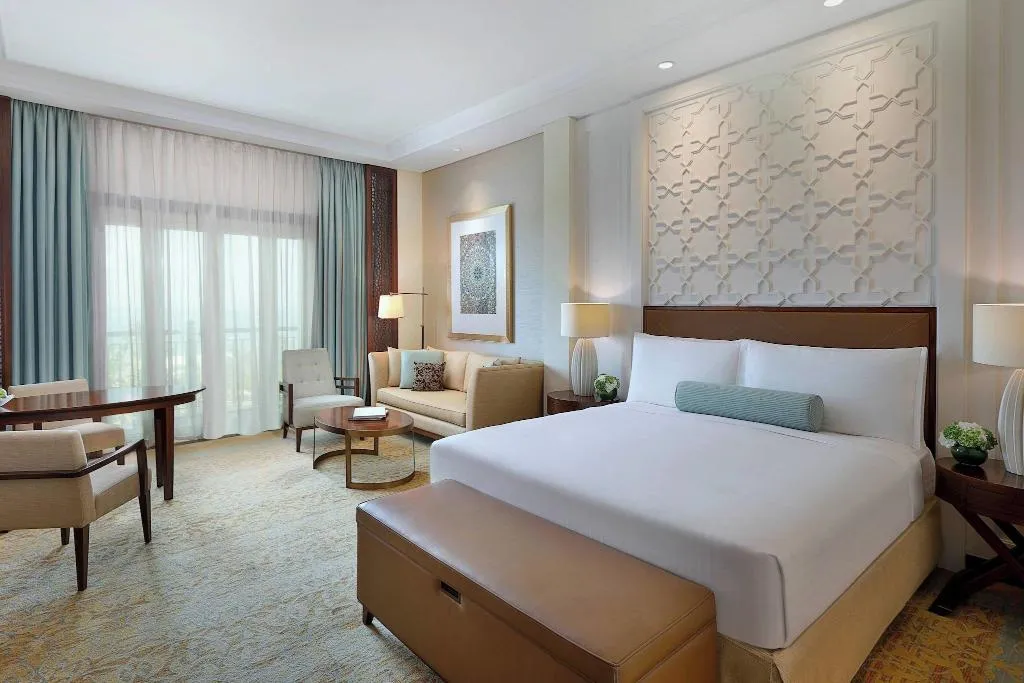DOUBLE CLUB KING BED Room, The Ritz-Carlton, Dubai, Dubai