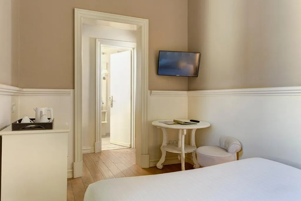Room CLASSIC Room, Grand Hotel Cavour, Florence