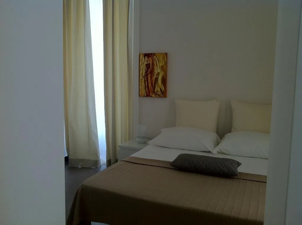 Room, iBed Napoli B&B, Naples
