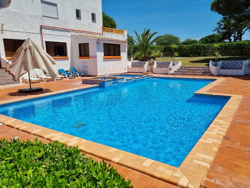 Pool, Apartamentos Turisticos Gida by Portugalferias, Algarve