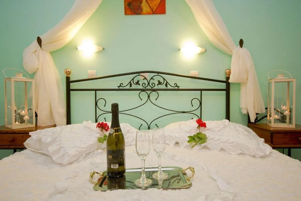 Room, Hotel Leta, Santorini