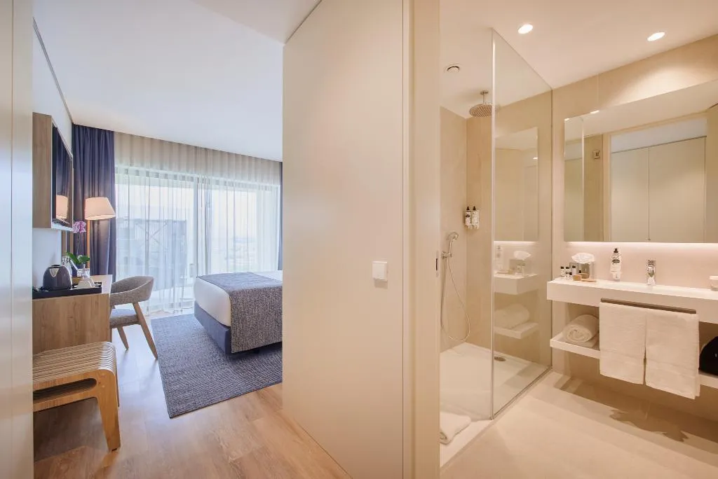 DOUBLE STANDARD Room, The Editory By The Sea Lagos, Algarve