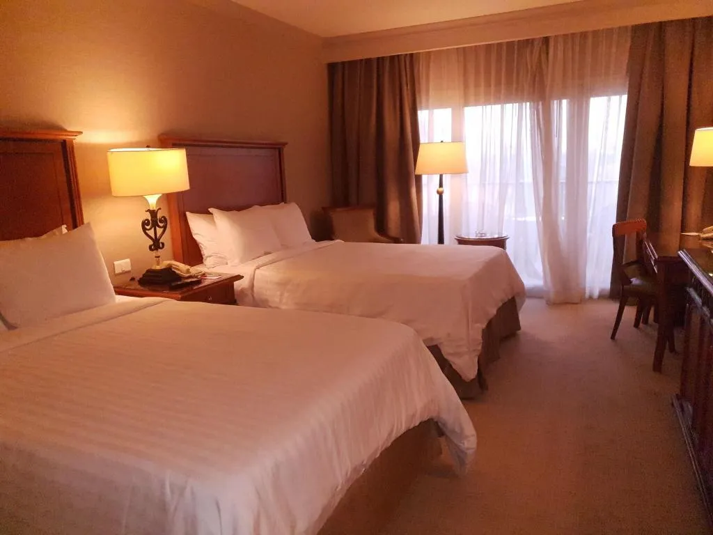 Room, Cairo Marriott hotel & Omar Khayyam Casino, Cairo