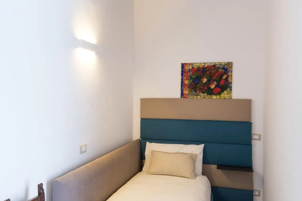 Room, Savoy Riviera, Naples