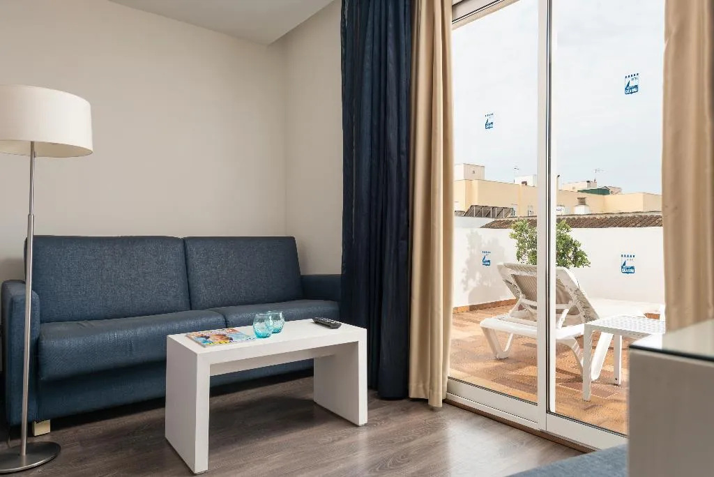 SUITE SUPERIOR CAPACITY 4 Room, Hotel Calabona, Majorca