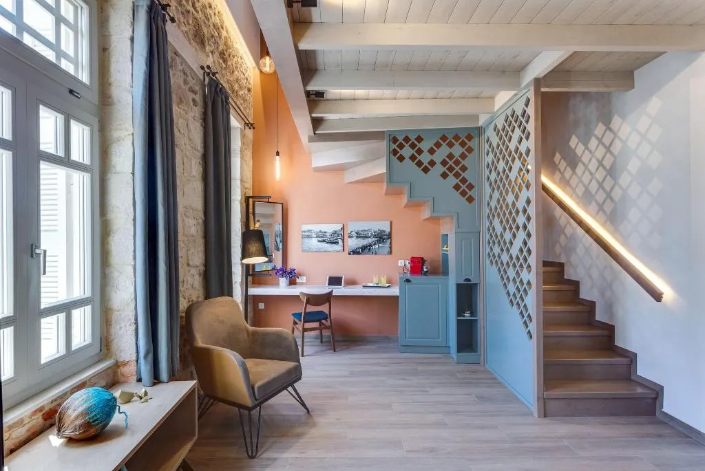 Room, 1924Suites, Crete